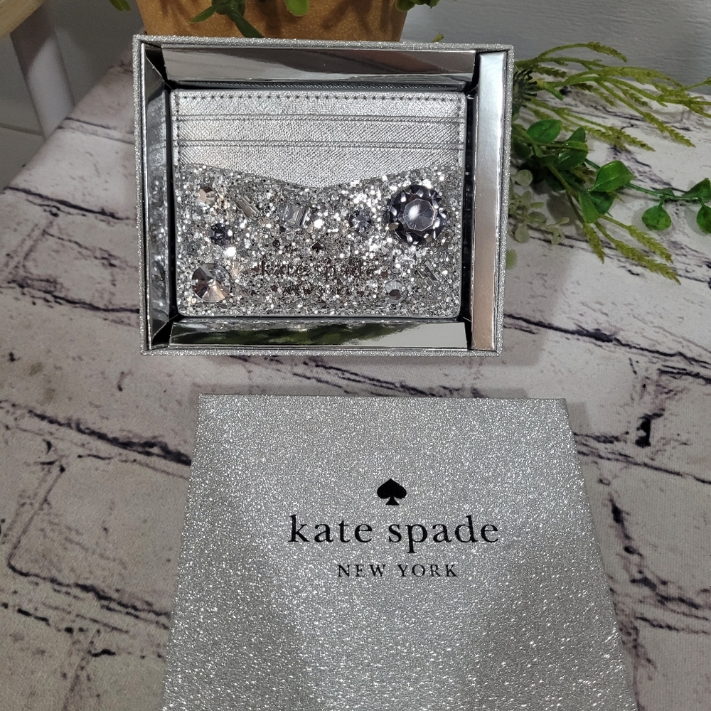 🌟New In Box Kate Spade Card Wallet